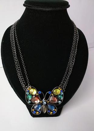 Оригінальне кольє на темній ланцюжку метелик.