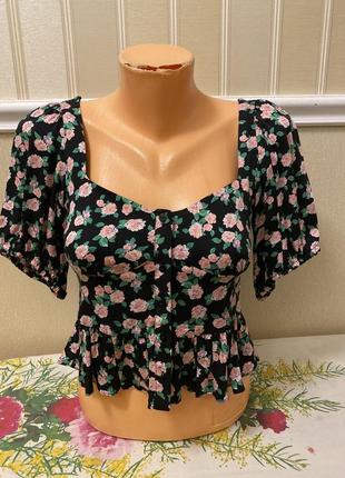 Новый топ классные укорочённый топ