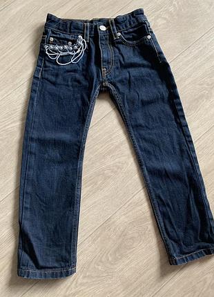 Джинсы
