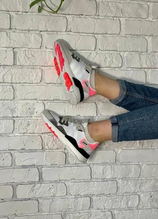 Женские стильные кроссовки adidas nite jogger white/pink9 фото