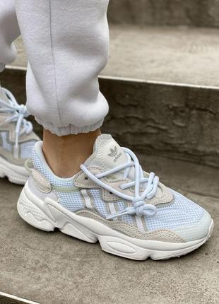 Кроссовки adidas ozweego