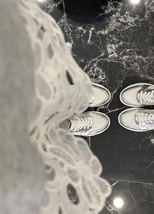 Кросівки весна шкіра