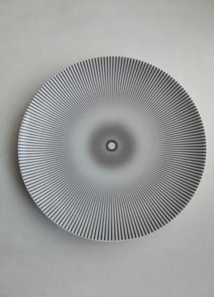 Набор фарфоровых тарелок, 2 шт.4 фото