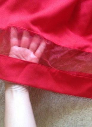 Вишукане червоне плаття зі вставками фатину4 фото