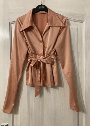 Персиковая блузка