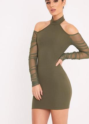 Хаки по талии в обтяжку с прозрачными рукавами