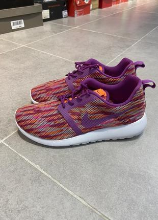 Легкі кросівки nike