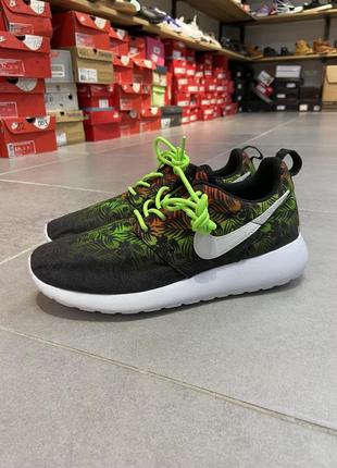 Яскраві кросівки nike1 фото