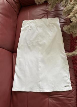Белая тягучая юбка длинны миди 🤍брэндовые вещи6 фото