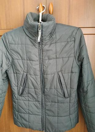 Куртка женская приталенная