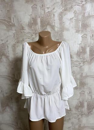 Белая блузка,объёмные рукава,(34)жемчуг,открытые плечи2 фото