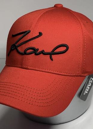 Кепка karl 8