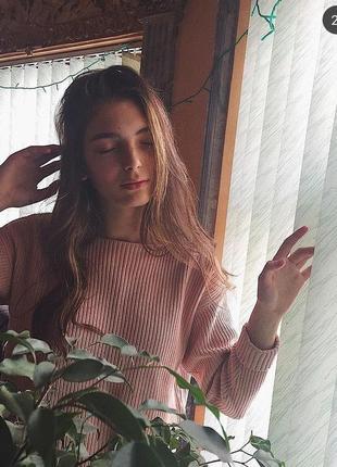 Свитер цвета нежной розовой  пудры