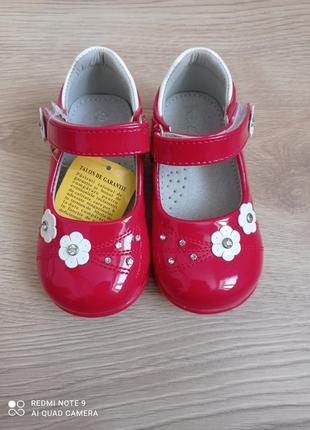 Туфли для девочки тм clibee ( 23, 24размер)1 фото