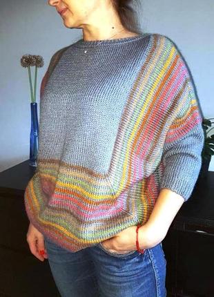 Жіночий светр ручної роботи оверсайз незвичайного фасону2 фото