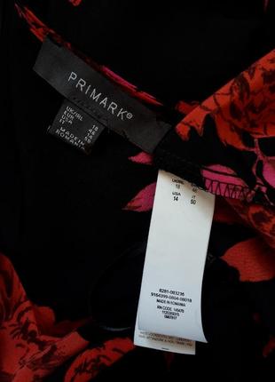 Черное платье в яркий цветочный принт primark (размер 16-18)7 фото