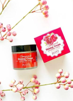 Jigott pomegranate shining cream увлажняющий крем с экстрактом граната для яркости кожи лица