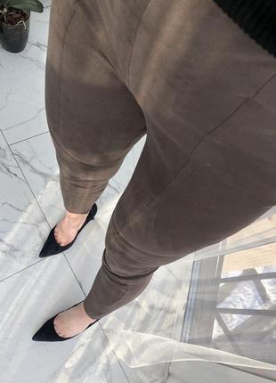 Замшевые брюки из zara с высокой посадкой. штани зі штучної замші з високою посадкою2 фото