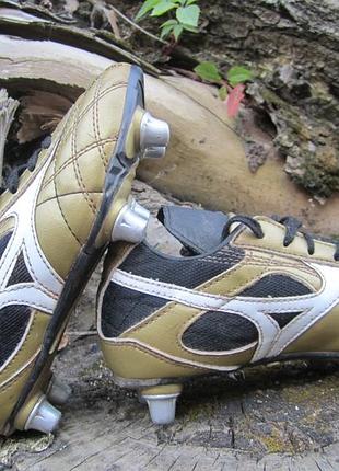 Бутсы детские копки mizuno с металлическими шипами - 20 см.