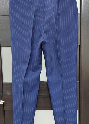 Классические свободные прямые синие брюки в полоску со стрелками2 фото