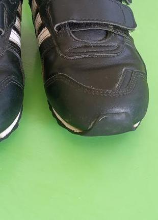Кросівки adidas ( оригінал)2 фото