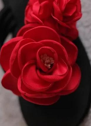 Жіночі в'єтнамки чорні з червоними трояндами квіти black іспанія 36-384 фото