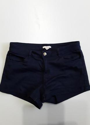 Фирменные стрейчевые шорты
