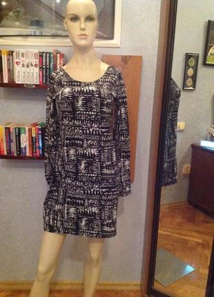 Натуральне, стрейчевое сукню з красивою спинкою бренду gina sfumato tricot, р. 40-42