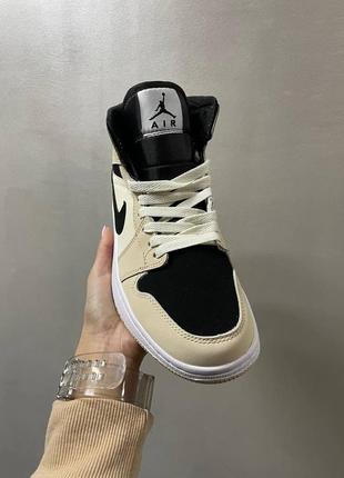 Женские кроссовки air jordan 1 mid beige black| 36-40.8 фото