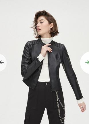 Куртка жіноча кожанка cropp