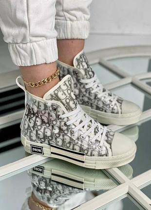 Стильні кросівки 4