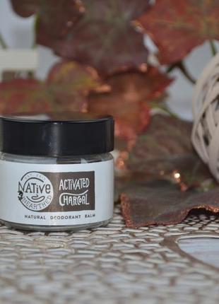 Натуральний дезодорант-бальзам з активованим вугіллям native unearthed natural activated