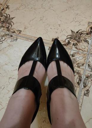 Туфли лакированные черные8 фото