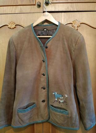 Оригинальный кожаный/замшевый пиджак с вышитыми барашками и пастухом, 46-48 р.2 фото
