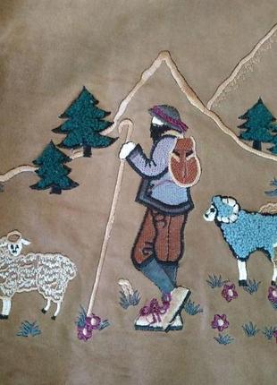 Оригинальный кожаный/замшевый пиджак с вышитыми барашками и пастухом, 46-48 р.4 фото