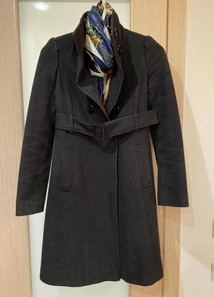 Элегантное шерстяное пальто