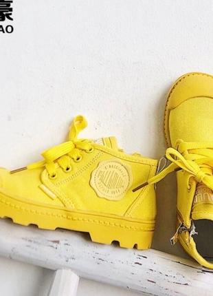 Круті кеди, весна