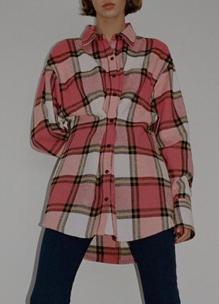 Zara теплая удлиненная объемная рубашка из коттона в клетку1 фото