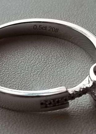 Серебряное кольцо с муассанитом8 фото