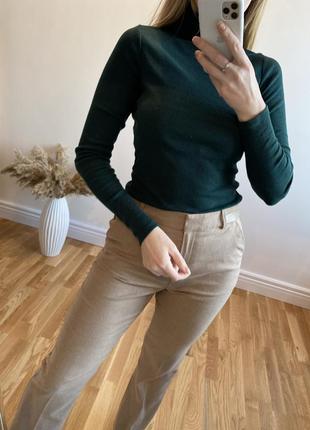 Изумрудная водолазка