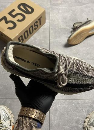 🔥кросівки  adidas yeezy boost 3502 фото