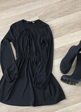 Черное платье на завязки до колена cos zara asos