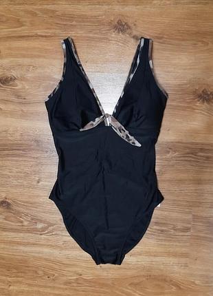 Черный сдельный купальник с леопардовой окантовкой р.50-52