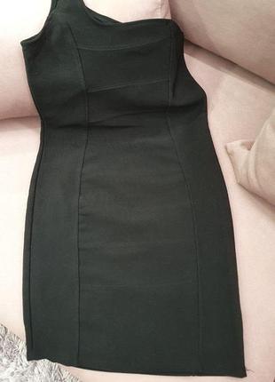 Черное секси мини платье bershka2 фото