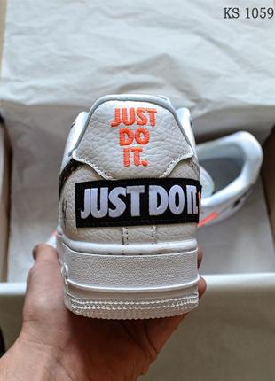 Женские кроссовки nike air force 1 just do it2 фото