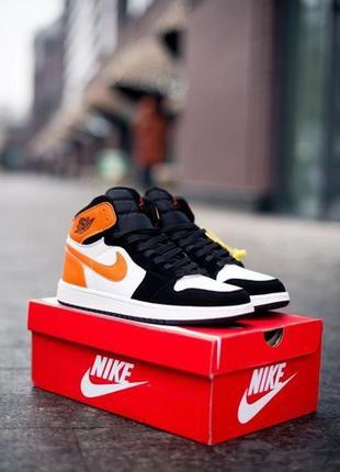 Чоловічі кросівки nike air jordan 1 retro black/white/orange3 фото