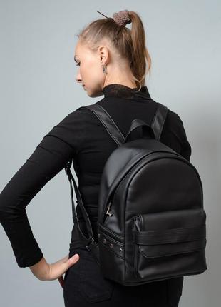 Жіночий чорний рюкзак / весна літо 20215 фото