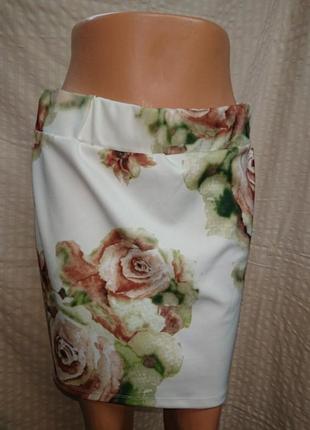 Спідниця з квітковим принтом