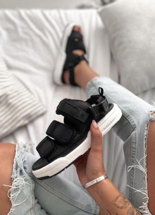 Босоніжки new balance боссоножки slippers black