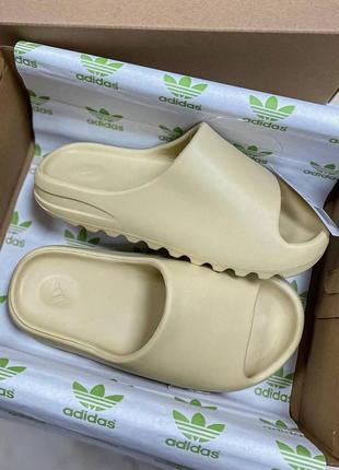 Тапки тапочки adidas cheap yeezy slide  шлепки slide "earth bone"
